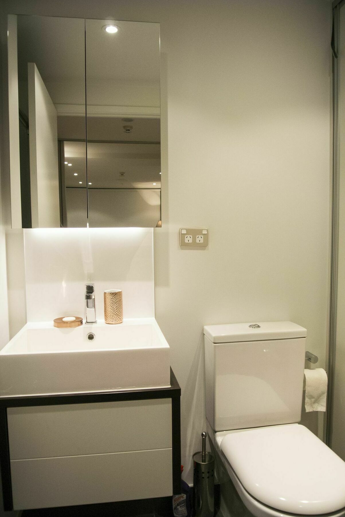Brand New Apartment With Pool & Gym Auckland Zewnętrze zdjęcie