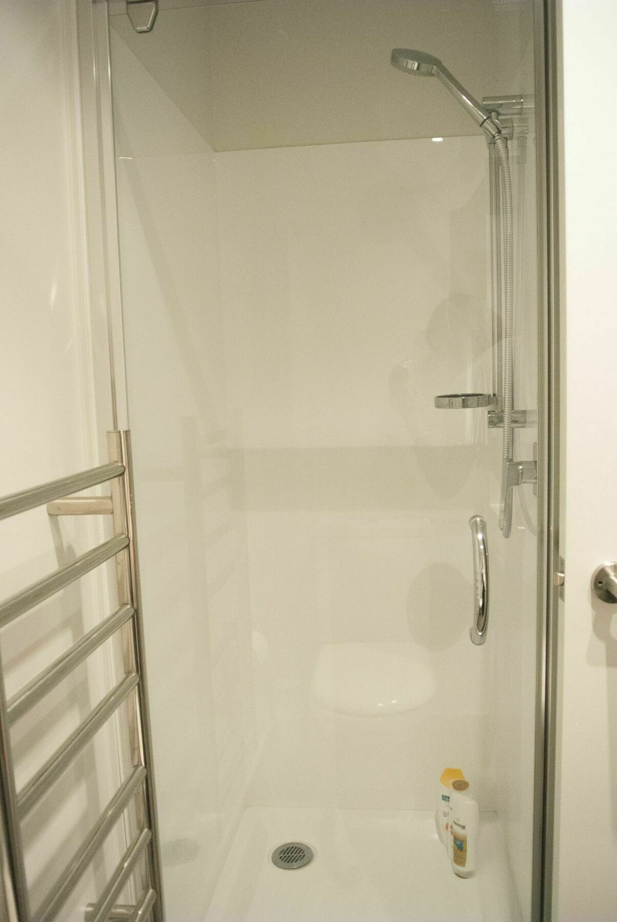 Brand New Apartment With Pool & Gym Auckland Zewnętrze zdjęcie